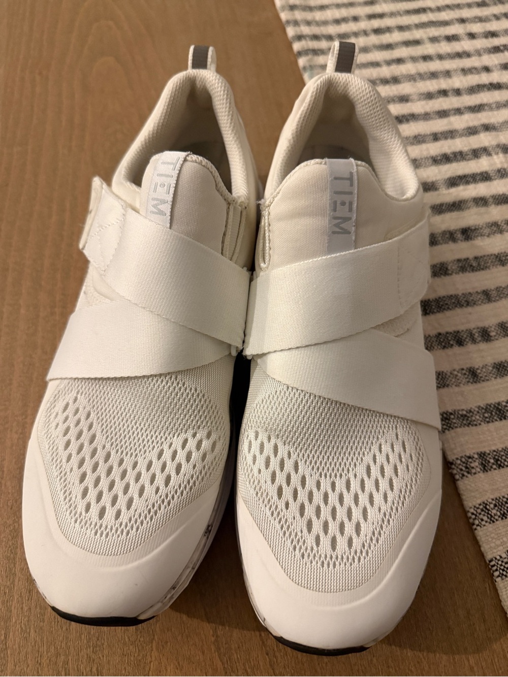 TIEM Cycling Shoes White Marble Size 9.5